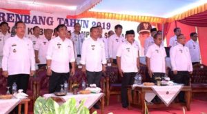 Di Bakauheni, Nanang Ermanto Bagikan 1.155 Sertifikat Redistribusi Tanah
