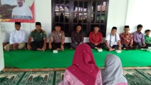 Safari Ramadhan di Masjid Nurul Iman Pemkab Lamsel Beri Bantuan dan Santuni Anak Yatim
