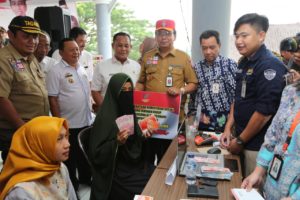 Kementerian Sosial Serahkan Santuan dan Jaminan Hidup Untuk Korban Tsunami di Lampung Selatan Senilai Rp.2,342 Miliar