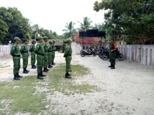 Babinsa Dan Kasitrantib Beri Pelatihan Satlinmas Desa Margasari Kecamatan Sragi Lamsel