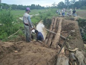 Masyarakat Dusun Sumbersari Desa Banjarsari Way Sulan Lamsel, Harapkan Perbaikan Jembatan Yang Sekian Tahun Belum Diperbaiki