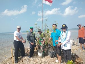 Dandim 0421/LS : Penanaman Mangrove Mencegah Abrasi Dan Memelihara Ekosistem Laut