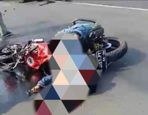 Dua Orang Tewas Hantam Mobil