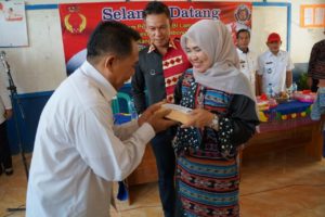 Kunjungi SMPN 1 Katibung, Winarni Dukung Kesiapan Tim Marching Band Gita Bahana Mustika Berlaga Ditingkat Nasional
