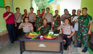 Polsek Katibung dan Merbau Mataram Ucapkan Selamat HUT TNI ke-74 di Makoramil 421-10 Katibung