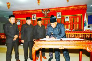DPRD Lampung Selatan Gelar Rapat Paripurna, Delapan Fraksi Setujui Sepuluh Raperda Jadi Perda