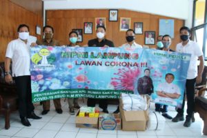 Hipmi ‘Peduli’ Bantu Sejumlah Alat Kesehatan Kepada Tim Terpadu Covid-19 di Lampung Utara
