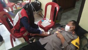 Bantu Stok Darah, Puluhan Anggota Polres Tubaba Jalani Donor Darah