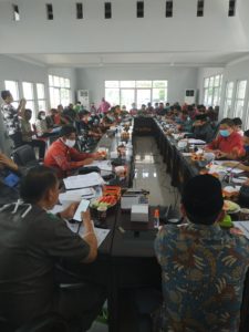 Hearing Bersama Komisi II & IV, Direktur RSUD Bob Bazar Jamin Kembalikan Seluruh Dana Biaya Pemakaman
