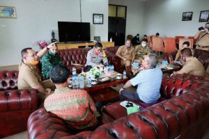 Bupati Lampung Selatan Fasilitasi Warga Ketapang Yang Tawarkan Obat Penyembuh Korona