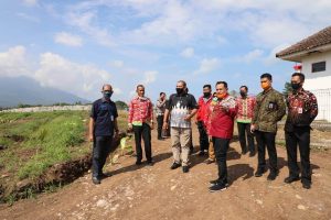 Nanang Ajak Jajaran Tribun Lampung Tinjau  Gagasan Pembangunan Kebun Edukasi Lamsel