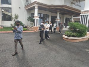 Gledah Kantor Bupati Lampung Selatan, Tim KPK Lanjut ke Kantor Dinas PU-PR