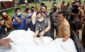 Kawal Distribusi Beras di Sidomulyo, Sulpakar; Jangan Sampai Ada Unsur Politik