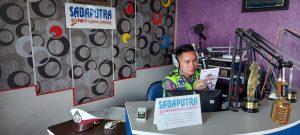 Satlantas Polres Pringsewu Sosialisasikan Ops Zebra Krakatau 2020 melalui Siaran Radio
