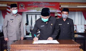DPRD Kabupaten Lampung Selatan Sahkan Raperda APBD Tahun Anggaran 2021, Pendapatan Daerah Ditetapkan Sebesar Rp2,1 Triliun