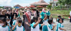Kunjungi Kebun Edukasi Lampung Selatan, PAUD Tunas Ceria dan PAUD Ananda Senam Bersama Dengan Bunda Winarni