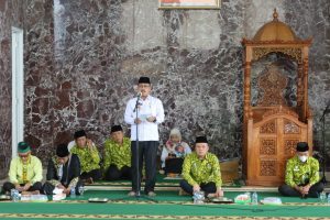 Thamrin Hadiri Pengajian Akbar dan Doa Bersama Jelang Keberangkatan Calon Jemaah Haji Lampung Selatan