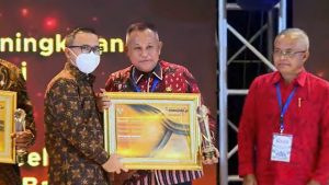Realisasi Belanja Daerah Tertinggi, Bupati Lampung Selatan Nanang Ermanto Terima Penghargaan dari Mendagri