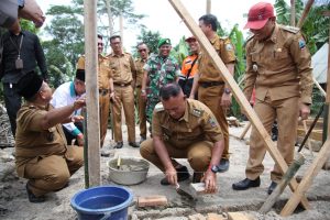 Pemkab Lampung Selatan dan Baznas Kolaborasi Bantu Pembangunan Rumah Roboh di Kecamatan Sragi