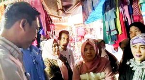 Komisi II DPRD Lamsel Dengar Keluhan Pedagang Pasar Sidomulyo Akibat Berdirinya MM Sidomulyo
