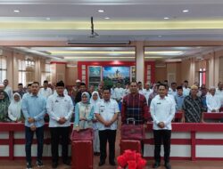 Pemkab Lamsel Kirim 30 Orang Ibadah Umrah ke Tanah Suci Mekkah
