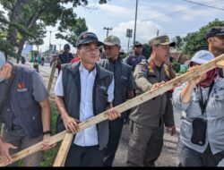 Hari Pertama Masa Tenang, Bawaslu Lamsel Tancap Gas Tertibkan APK Serentak