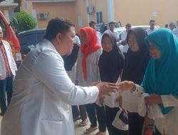 Peringatan HUT Ke-4, Ormas Jati Agung Bersatu Salurkan Bahan Pangan Ayam Potong ke Warga