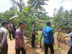 Bupati Hamartoni Turun Langsung Ke Lokasi Pencarian Korban Hilang Diduga Tenggelam di Sungai Way Sesah Tanah Miring
