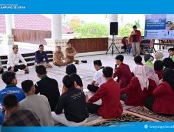 Lesehan Bahas 7 Tuntutan Mahasiswa, Bup Egi: Kritik Boleh, Demokrasi Harus Dewasa