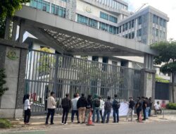 ANKRI Gelar Demo Jilid VIII di Kejati Jabar, Puluhan Massa Desak Penangkapan HLM