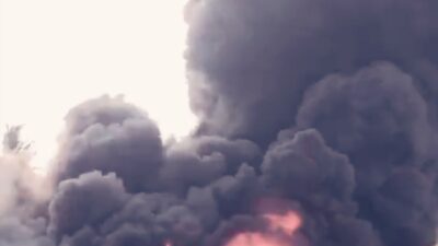 Gudang Minyak di Perumahan Srimulyo Pesawaran Dilaporkan Terbakar, Damkar Lamsel Kirim 3 Unit Mobil Pemadam